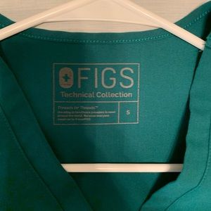 Figs Hunter Green Scrub Top
